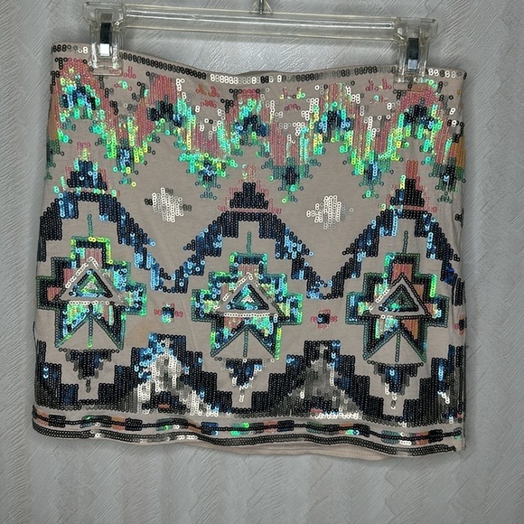 🆕 EXPRESS | ivory/multicolor sequin stretch mini skirt SIZE XS - Picture 10 of 12